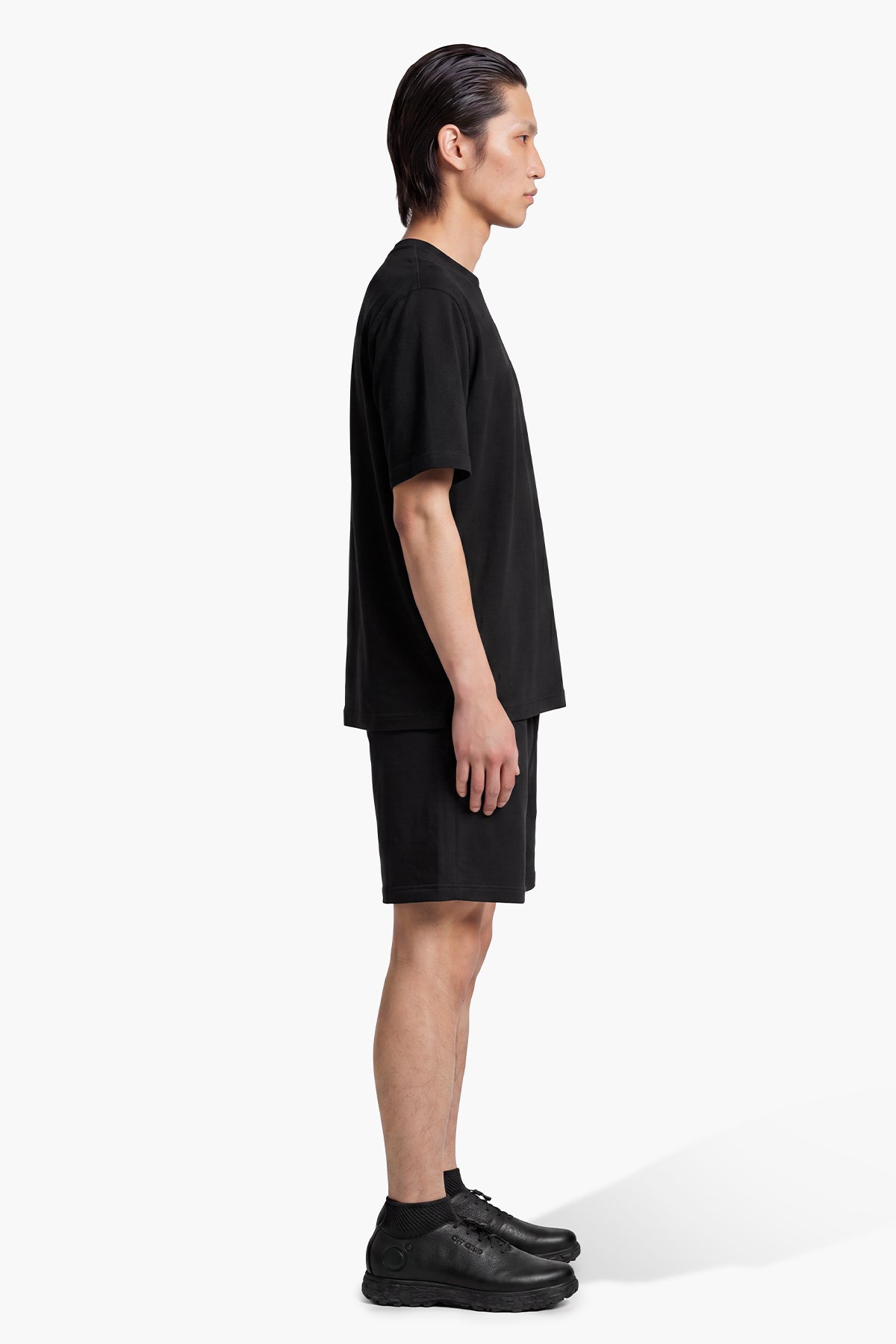 BASE T-SHIRT - BLACK