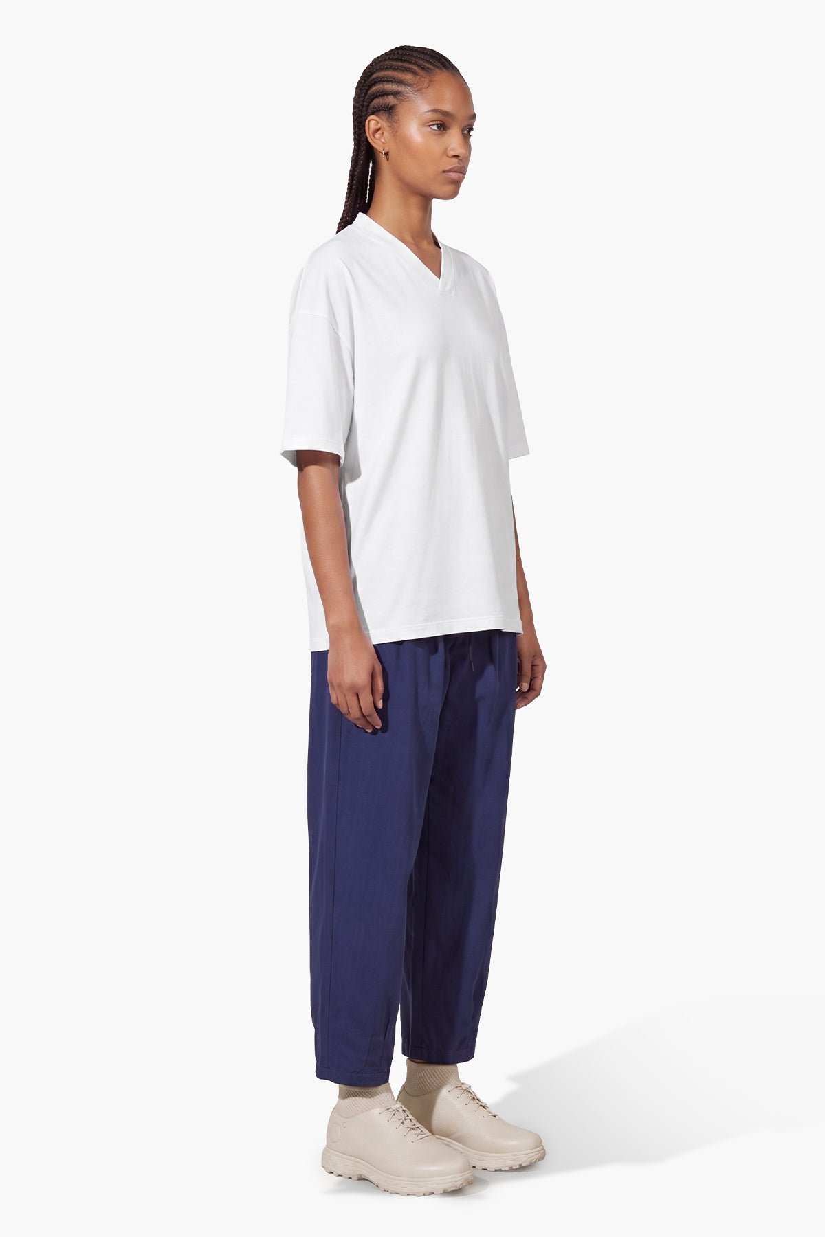 BASE V T-SHIRT - WHITE