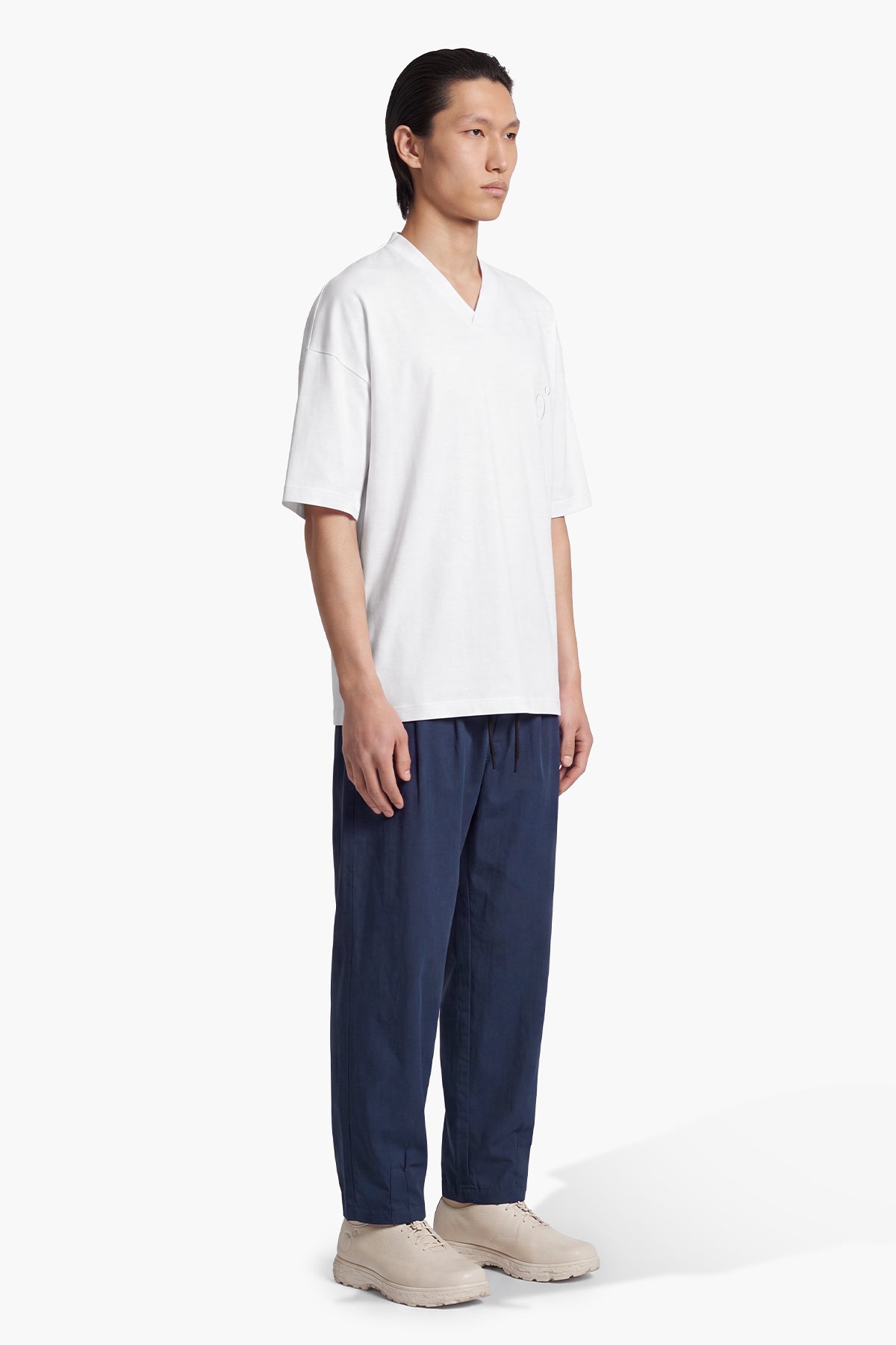 BASE V T-SHIRT - WHITE