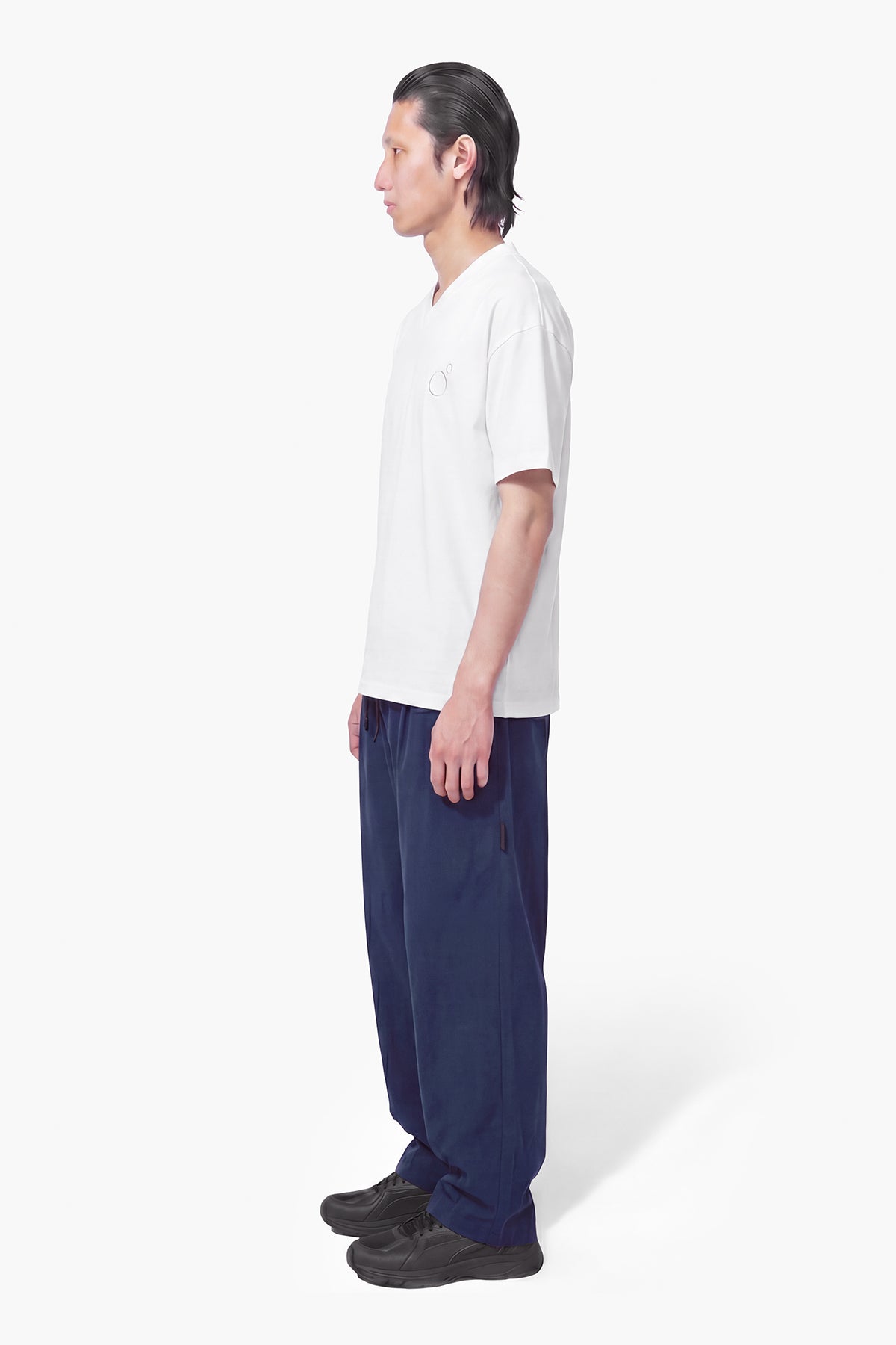 BASE V T-SHIRT - WHITE