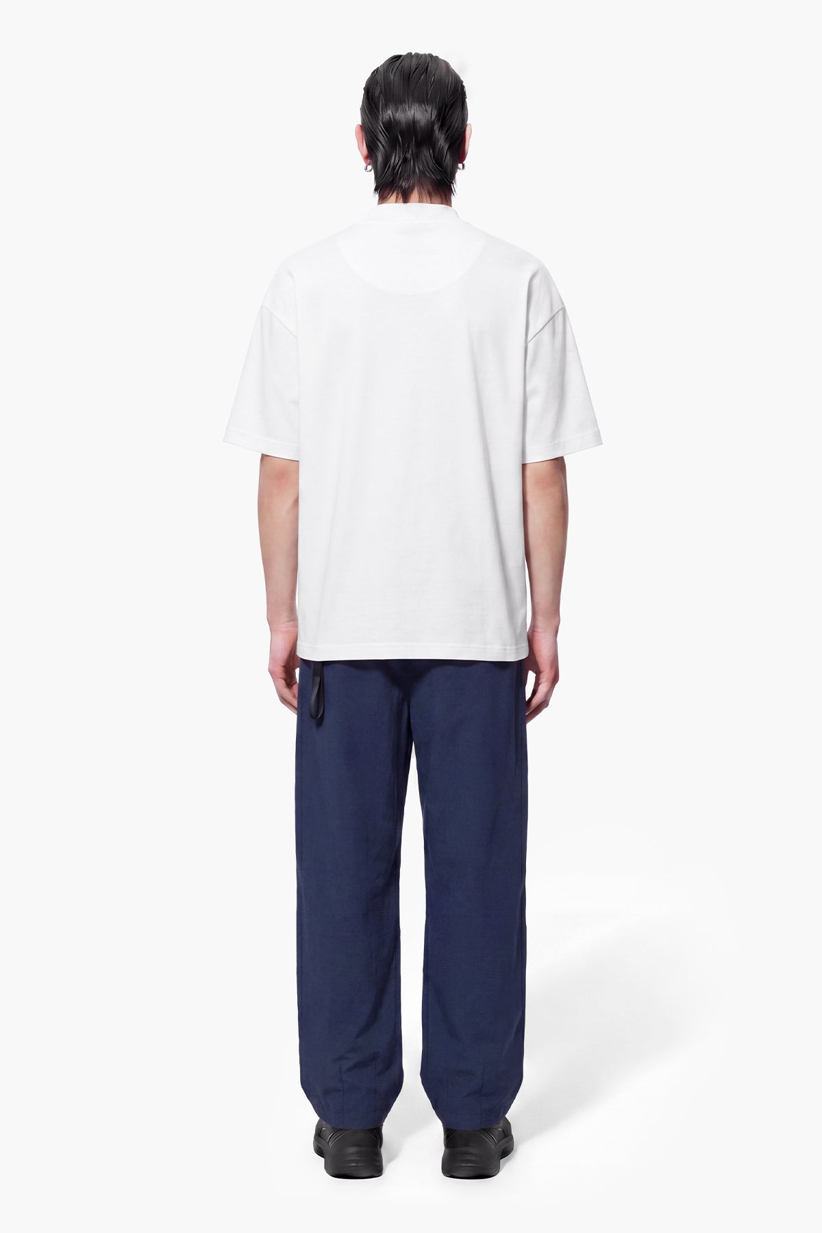 BASE V T-SHIRT - WHITE