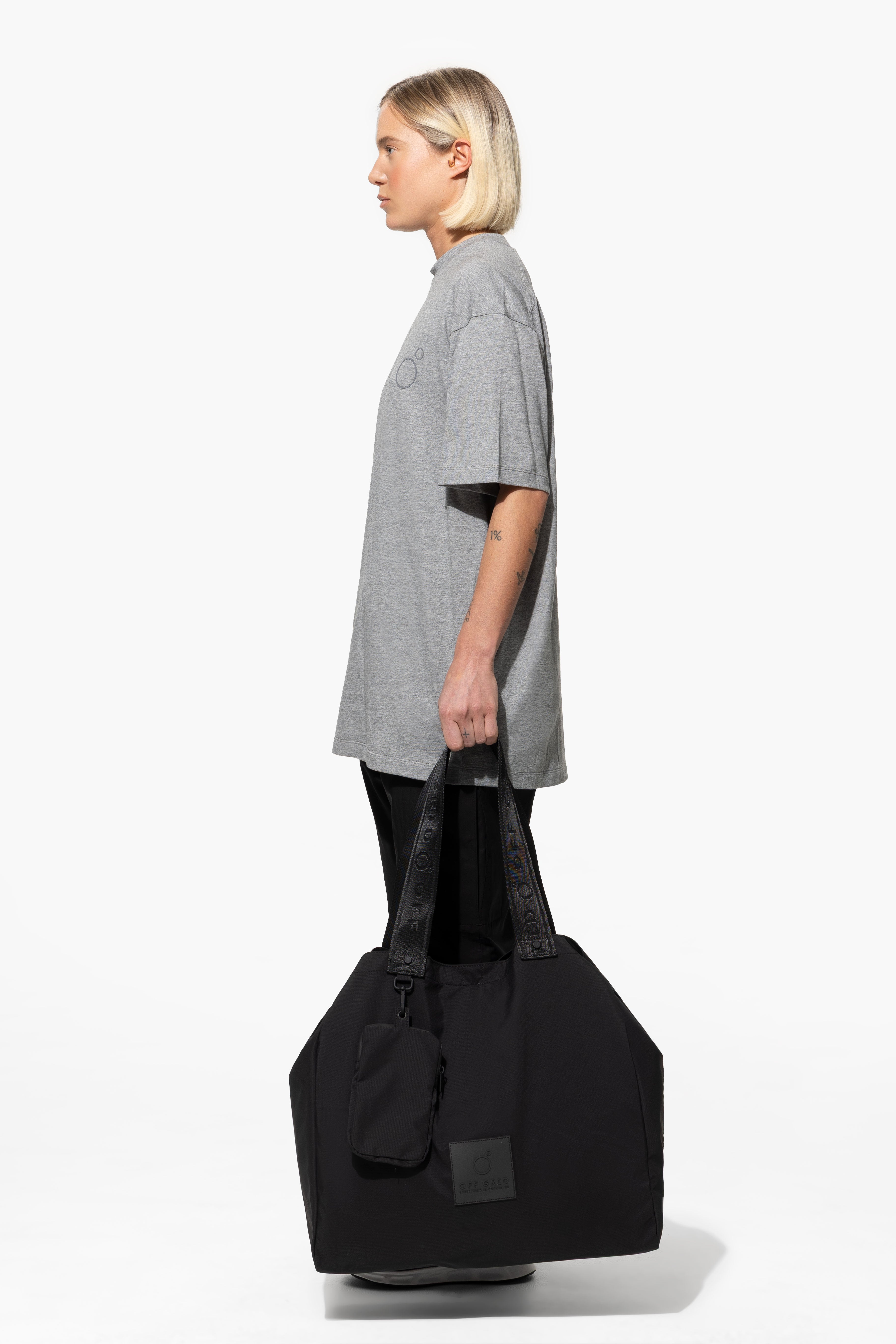SHOPPING BAG TECH - BLACK