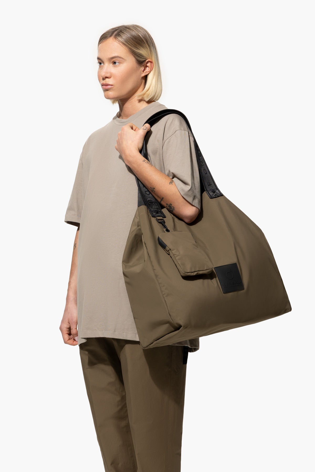 SHOPPING BAG TECH - MILITARY GREEN